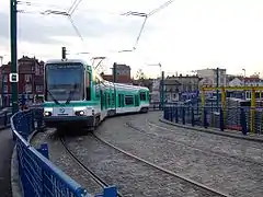 Rampe d'accès à la station pont de Bondy à Noisy-le-Sec.