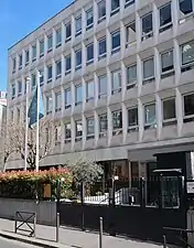 IIPE aux nos&nbsp;13-15.