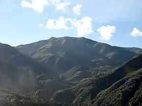 Partie orientale de la crête des Aït Arif.