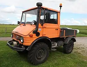 Unimog 407
