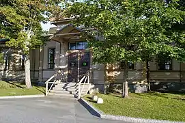 Bâtiment d'artillerie.