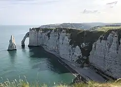 La valleuse de Jambourg se connecte à la « vallée d'Etretat ».