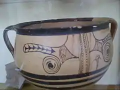 Vase mycénien provenant de l'acropole de Koukounariés (XIIe siècle av. J.-C.)