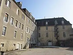 Ancien séminaire (prieuré).