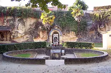 La fontaine votive du Pas de la Mule (2011).