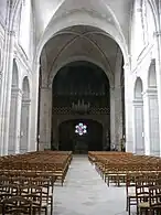 Nef en direction du vieux chœur.