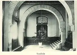 Le vestibule, brochure du lycée de la fin du XIXe&nbsp;siècle (phot. J. David).
