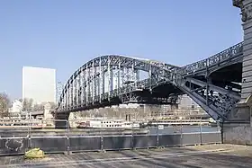 Le viaduc depuis le quai d'Austerlitz.