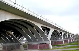 Viaduc de la Rivière-Saint-Sauveur.