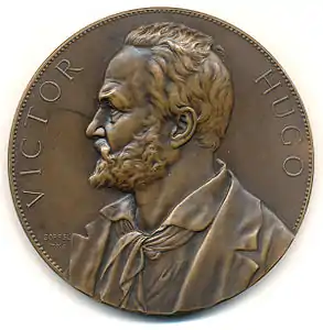 Victor Hugo (1884), médaille en bronze, 68&nbsp;mm, avers.