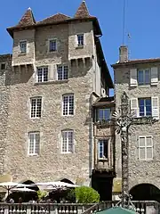 Maison Pomairols.