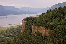 Crown Point dans la gorge du Columbia.