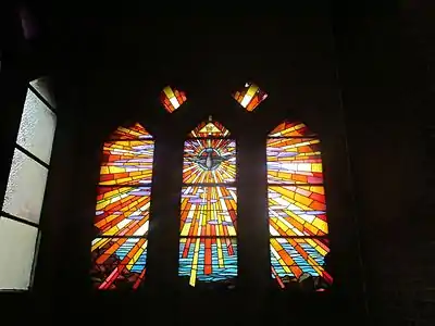 Vitrail du Saint-Esprit