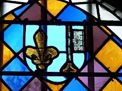 Vitrail du XVe siècle réemployé dans une chapelle du collatéral sud de l'église