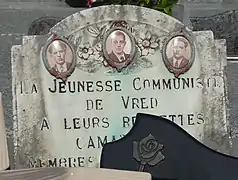 Détail de la tombe des frères Sans.