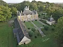Vue d'ensemble Château du Bois Glaume.