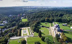 Vue aérienne sur la Grande Perspective vers le Sud.