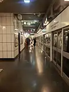 Quai en direction de Quatre Cantons