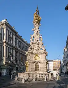 Colonne de la peste, située sur le Graben, une rue du centre ville, commémorant la Grande peste de 1679.