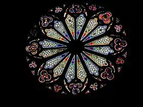 Rosace du transept (XIIIe siècle-XIXe siècle).