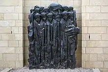 Sculpture à la mémoire de Janusz Korczak, tué avec ses élèves à Treblinka.