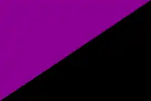 Drapeau coupé en diagonal avec une partie noire et une partie violette.