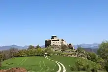 Photographie du château au loin.