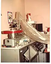 Photographie d'une machine permettant de graver des disques.