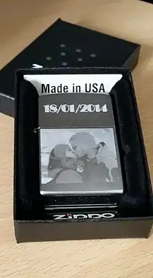 Un Zippo personnalisé